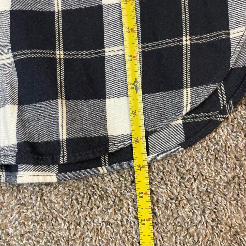 100% Cotton Black White Plaid Flannel Button Down Oversized Women’s Size Small - Picture 7 of 7